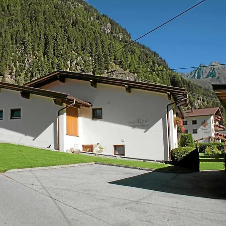 Haus Rosi Sankt Leonhard im Pitztal